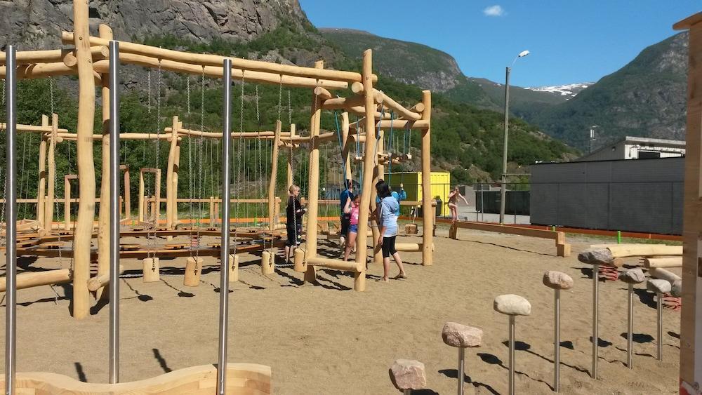 Laerdal Ferie- Og Fritidspark Lærdalsøyri Bagian luar foto