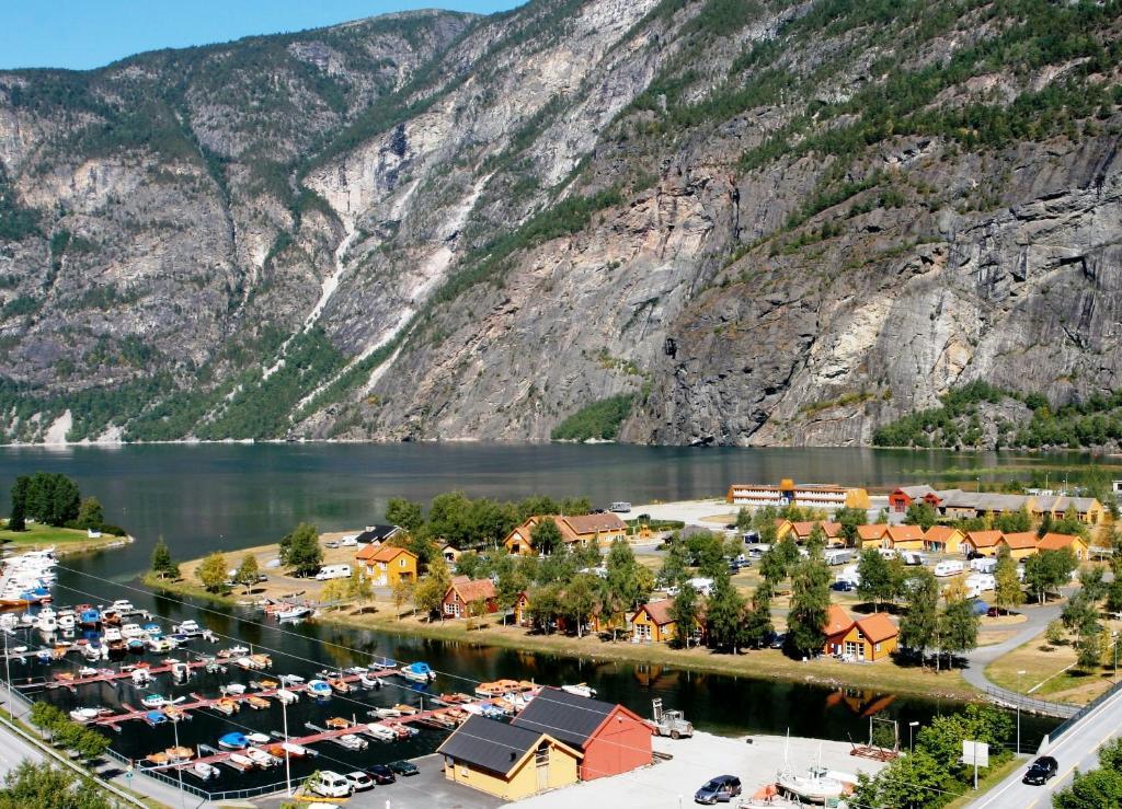Laerdal Ferie- Og Fritidspark Lærdalsøyri Bagian luar foto