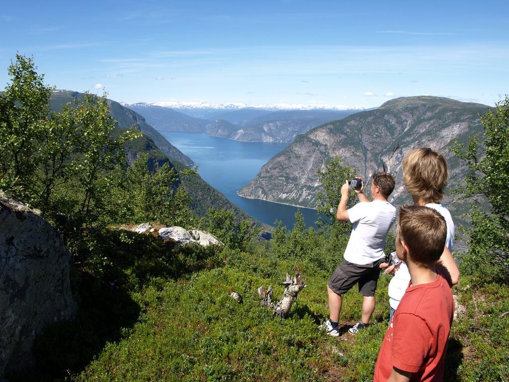 Laerdal Ferie- Og Fritidspark Lærdalsøyri Bagian luar foto